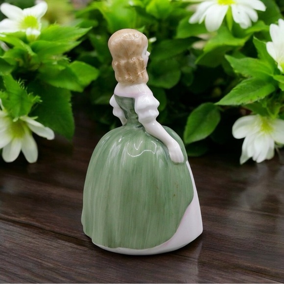 1967 Royal Doulton “Penny” Figurine. HN2338. England. Child Studies Series. - Picture 6 of 10